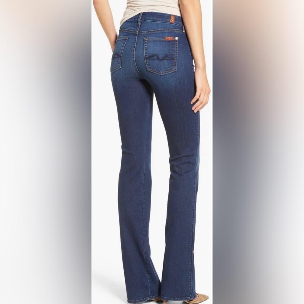 7 For All Mankind Bootcut Jeans in Duchess Wash - Picture 8 of 11